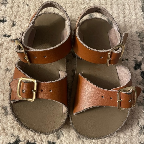 Sun San Surfer Sandals. Size 4 - Picture 1 of 4